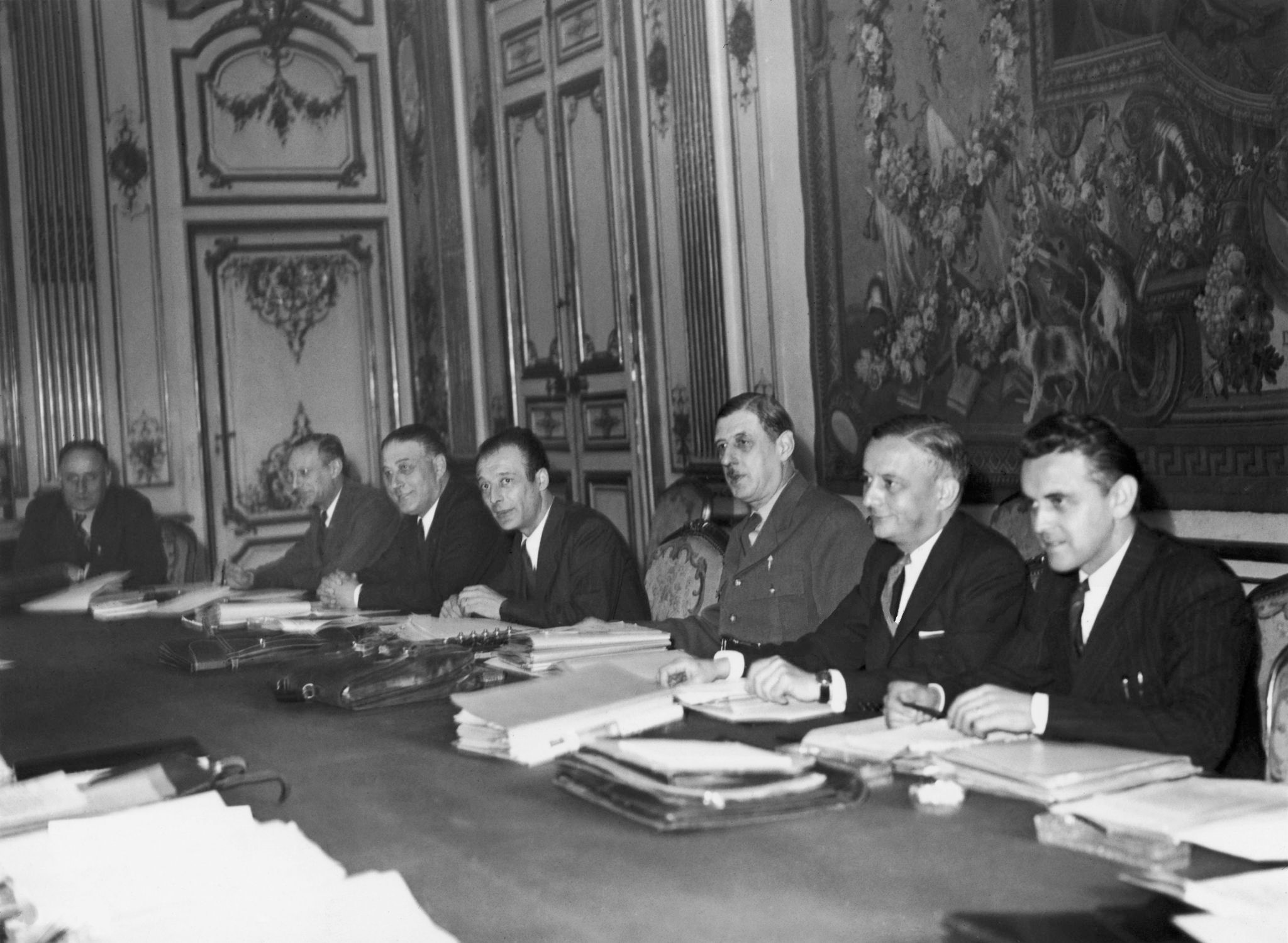 Le gouvernement provisoire de la République française en 1945 (image libre de droit).