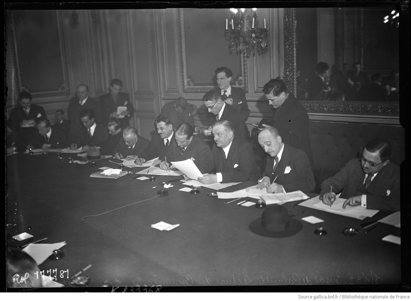 Conseil de cabinet au ministère de l’Intérieur en 1934.