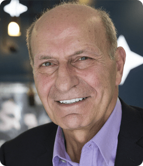 L’auteur, Ezra Suleiman.