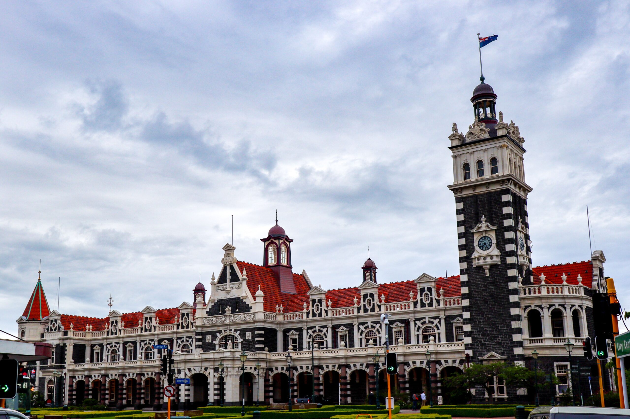 Gare de Dunedin, en Nouvelle-Zélande. Source : Pexels, Donovan Kelly.