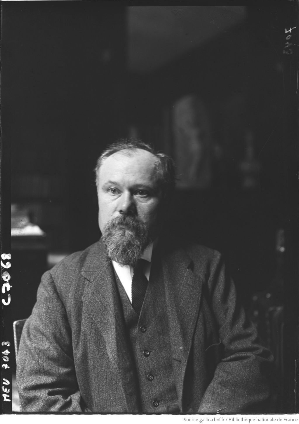 Raymond Poincaré incarne parfaitement cette volonté de présidentialiser le régime parlementaire